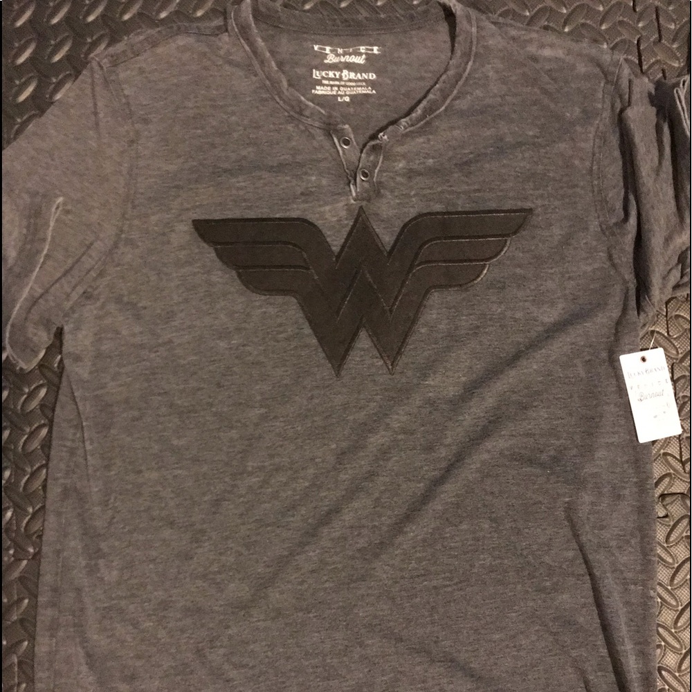 NWT Lucky Brand Superman & Wonderwoman Custom - Picture 5 of 6